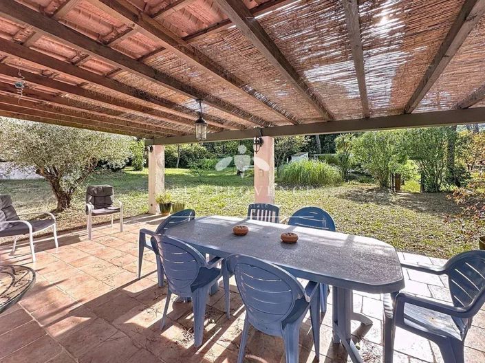 Image No.3-Maison de 5 chambres à vendre à Besse-sur-Issole