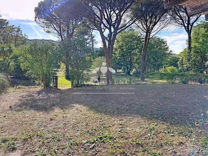 Image No.5-Maison de 5 chambres à vendre à Besse-sur-Issole