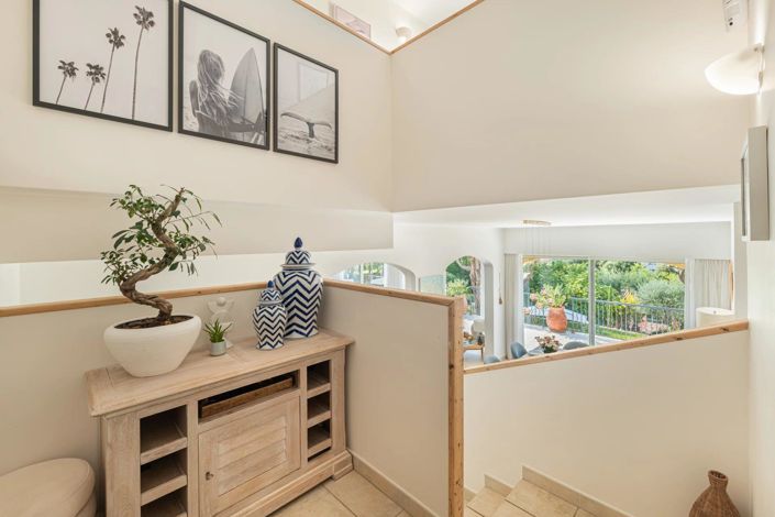 Image No.16-4 Bed House for sale