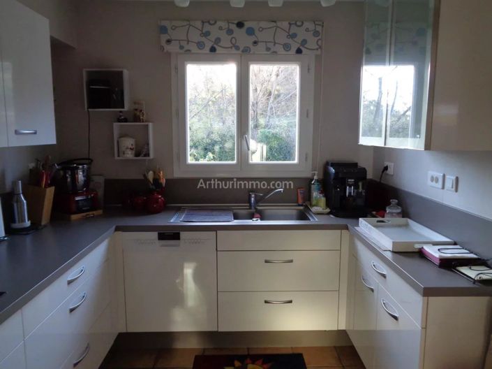 Image No.10-4 Bed House for sale