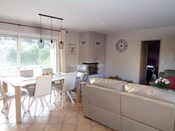 Image No.14-4 Bed House for sale