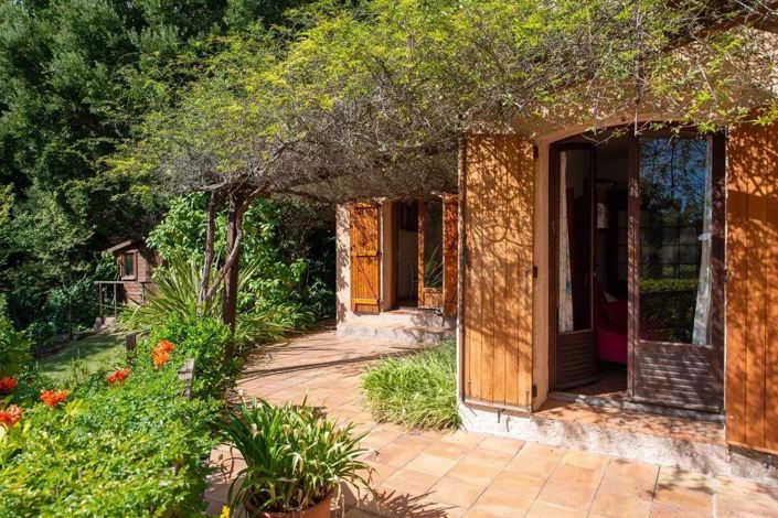 Image No.13-6 Bed House for sale