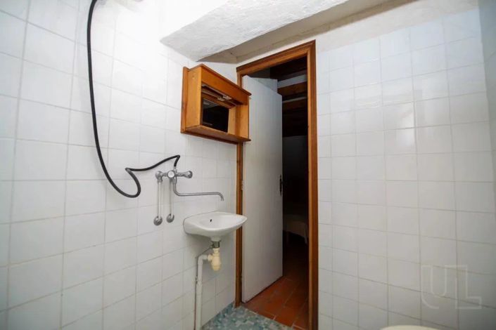 Image No.14-6 Bed House for sale