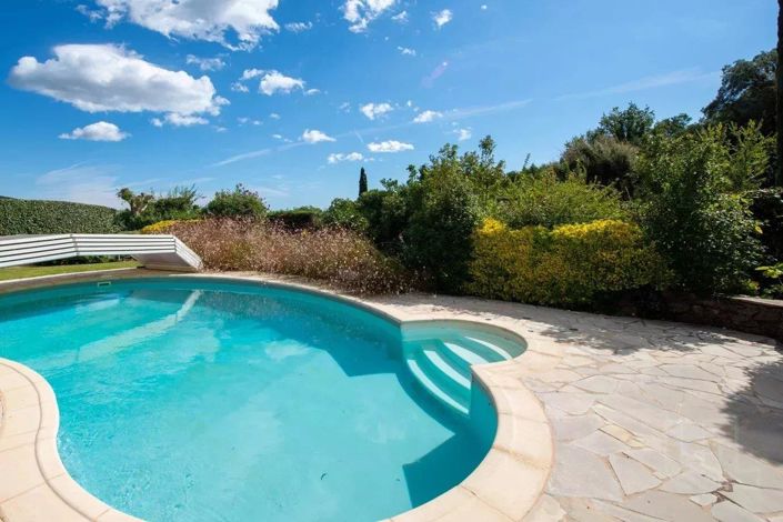 Image No.15-6 Bed House for sale