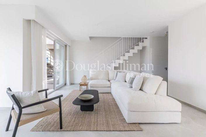 Image No.3-Appartement de 2 chambres à vendre à Nice