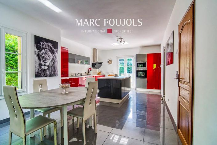 Image No.12-4 Bed House for sale