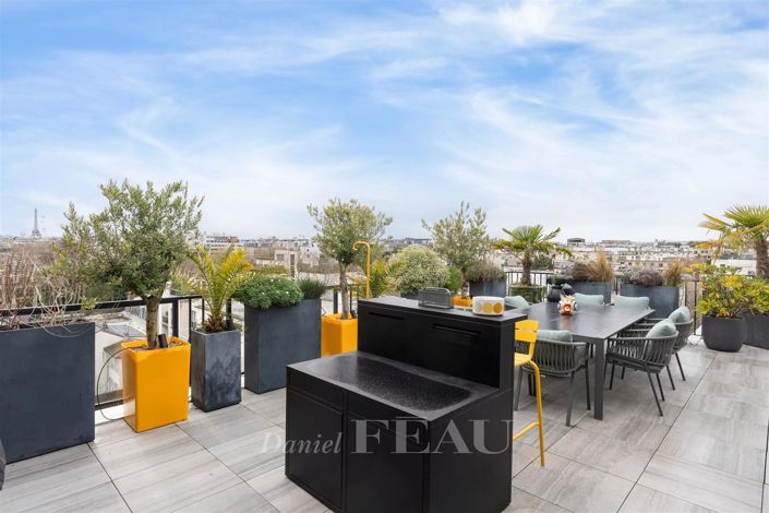 Image No.22-5 Bed Apartment for sale