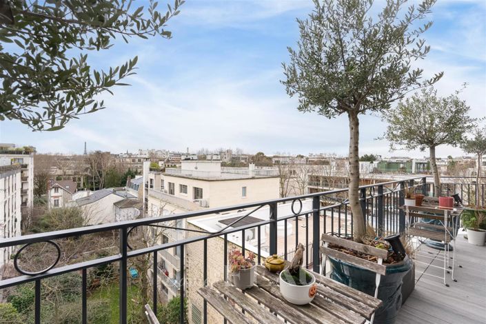 Image No.27-5 Bed Apartment for sale