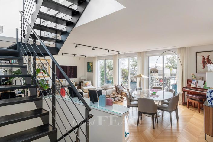 Image No.28-5 Bed Apartment for sale