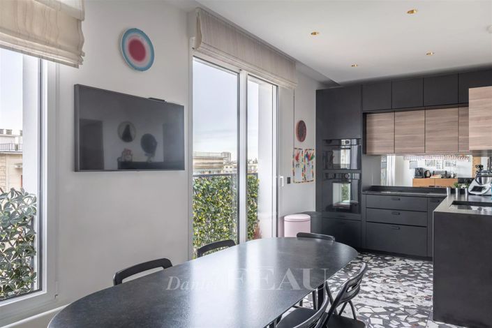 Image No.7-5 Bed Apartment for sale