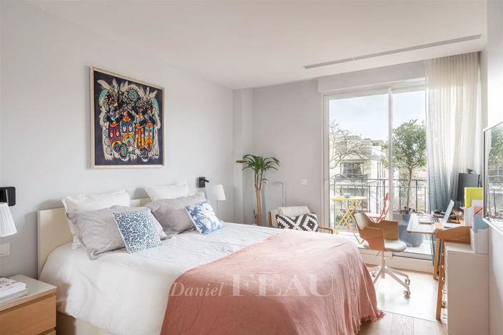 Image No.8-5 Bed Apartment for sale