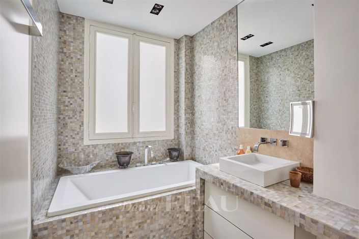 Image No.14-5 Bed Apartment for sale