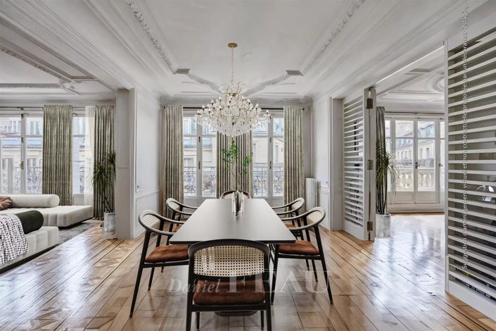 Image No.8-5 Bed Apartment for sale