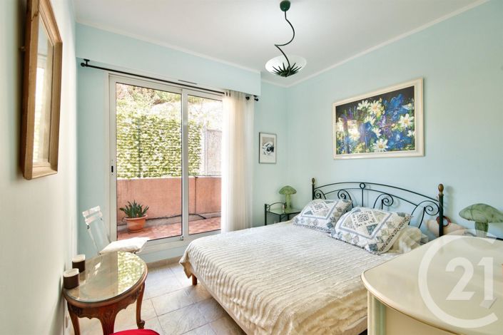 Image No.14-3 Bed Apartment for sale