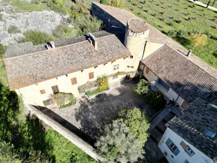 Image No.2-10 Bed House for sale