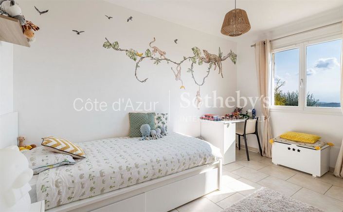 Image No.13-4 Bed House for sale