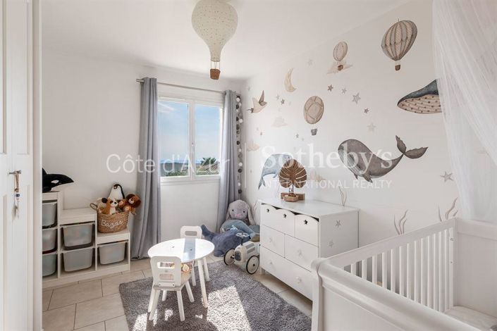 Image No.16-4 Bed House for sale