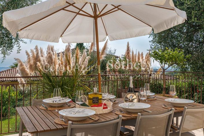 Image No.8-4 Bed House for sale