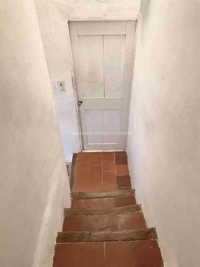 Image No.17-4 Bed House for sale