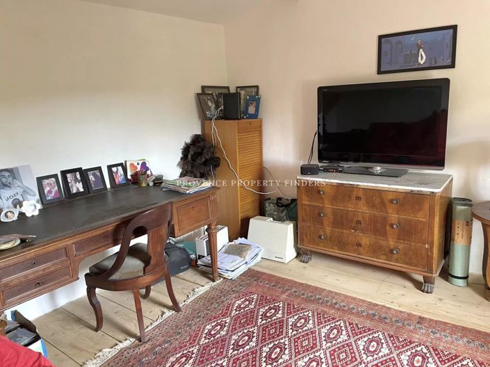 Image No.20-4 Bed House for sale