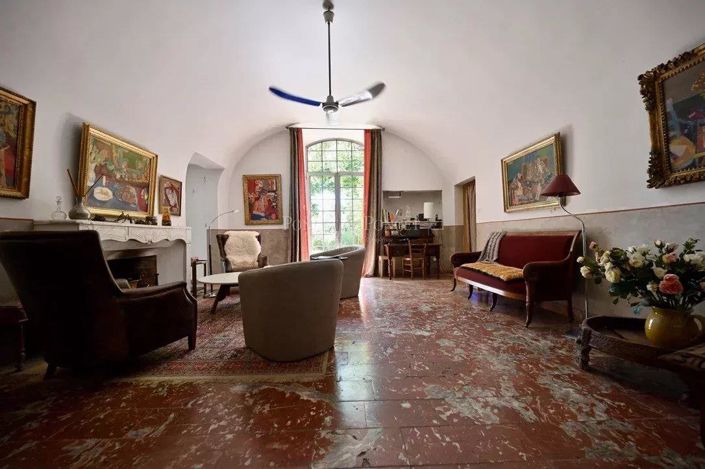 Image No.16-7 Bed House for sale