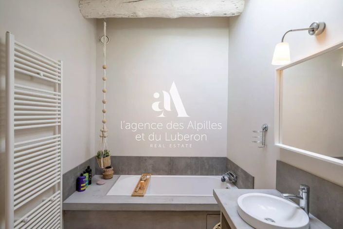 Image No.19-4 Bed House for sale