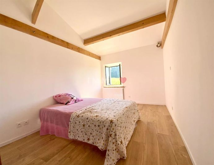 Image No.17-4 Bed House for sale