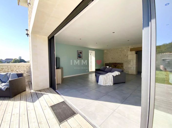 Image No.30-4 Bed House for sale