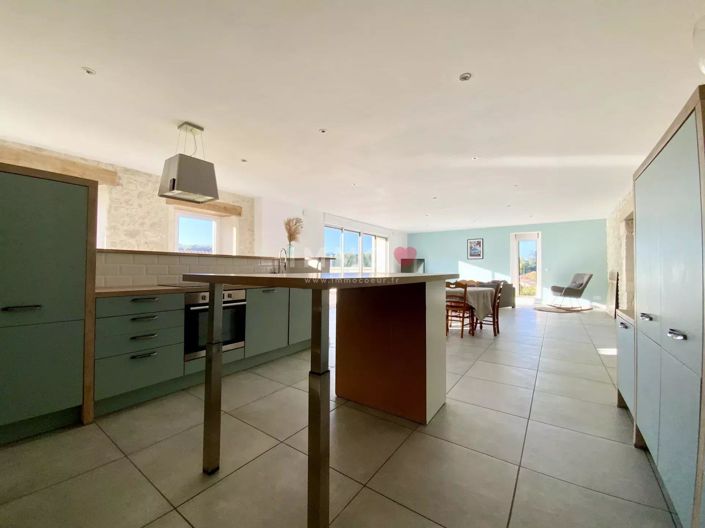 Image No.7-4 Bed House for sale