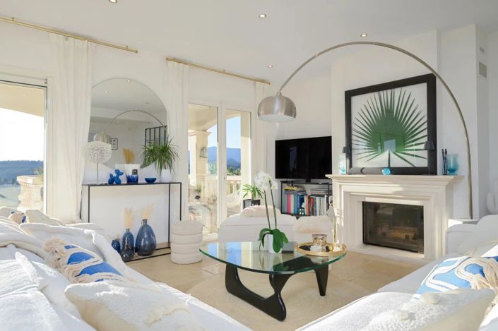 Image No.10-7 Bed House for sale