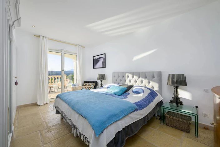 Image No.17-7 Bed House for sale