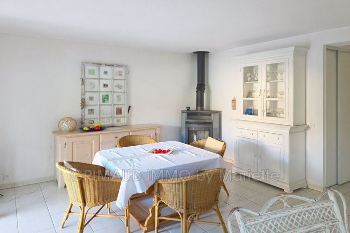 Image No.3-3 Bed House for sale