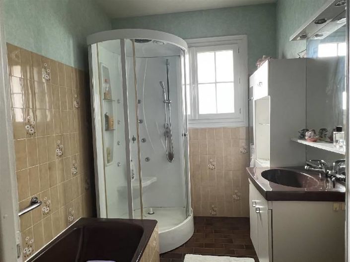 Image No.7-3 Bed House for sale