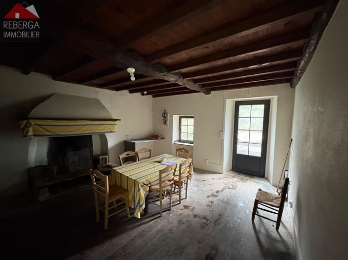 Image No.10-3 Bed House for sale