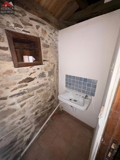 Image No.19-3 Bed House for sale