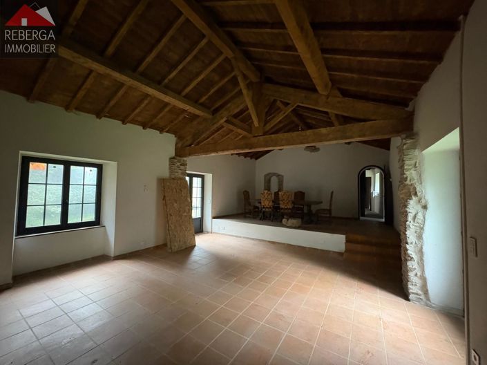 Image No.8-3 Bed House for sale