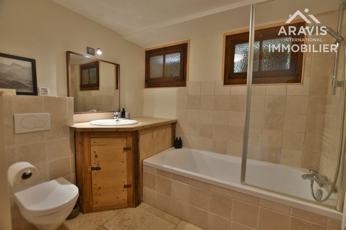 Image No.13-4 Bed House for sale