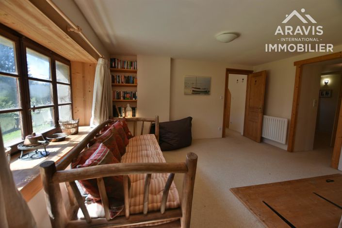 Image No.16-4 Bed House for sale