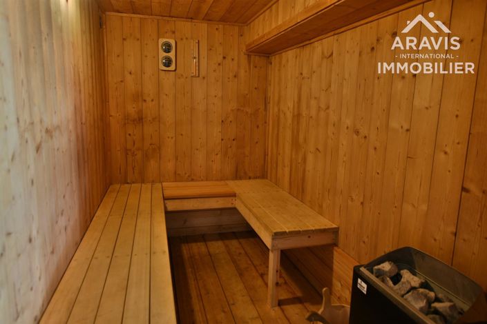 Image No.17-4 Bed House for sale