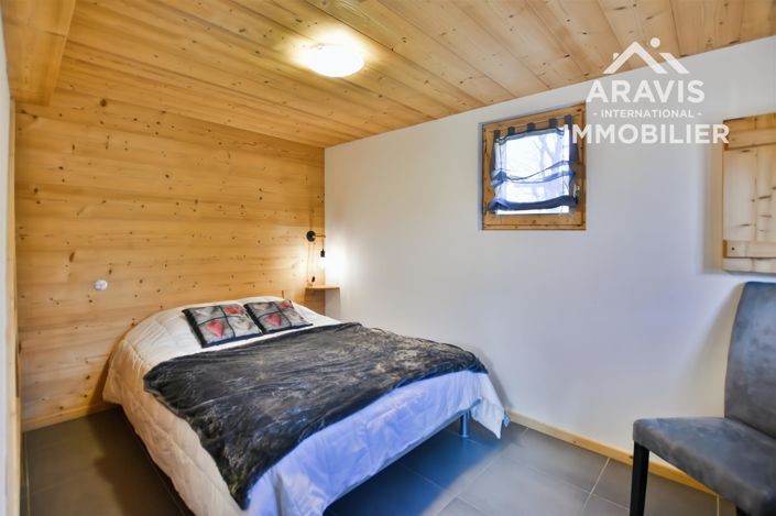 Image No.15-4 Bed House for sale