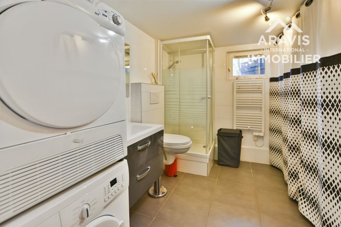 Image No.17-4 Bed House for sale