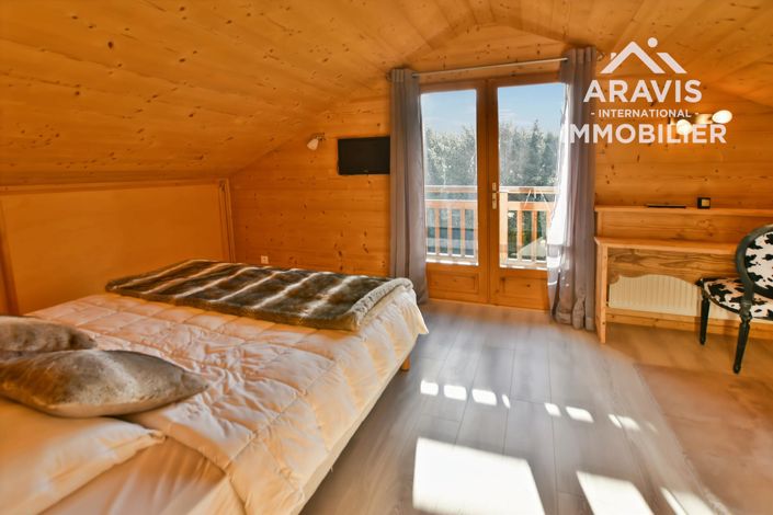 Image No.9-4 Bed House for sale