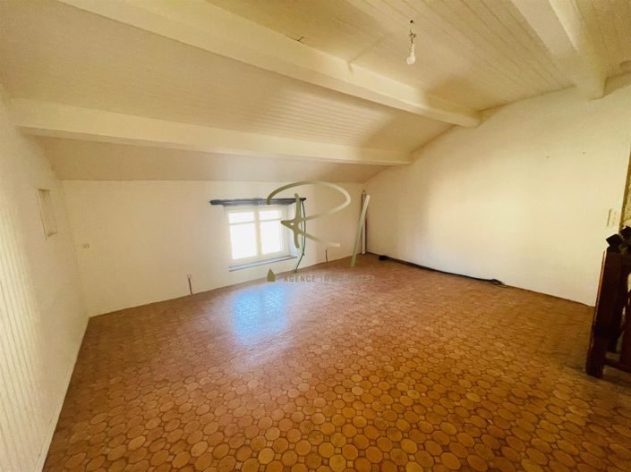 Image No.6-2 Bed House for sale