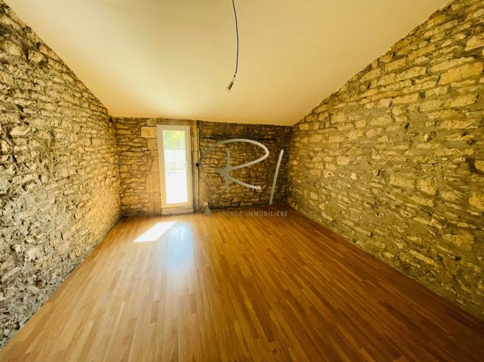 Image No.8-2 Bed House for sale