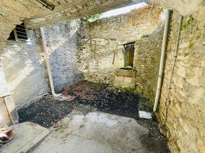 Image No.9-2 Bed House for sale