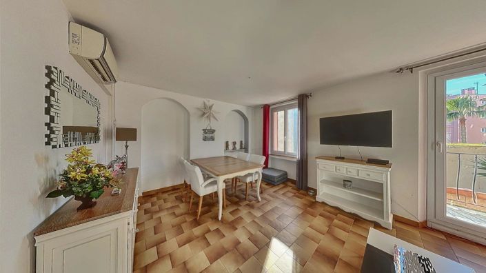 Image No.4-Appartement de 2 chambres à vendre à Le Cannet