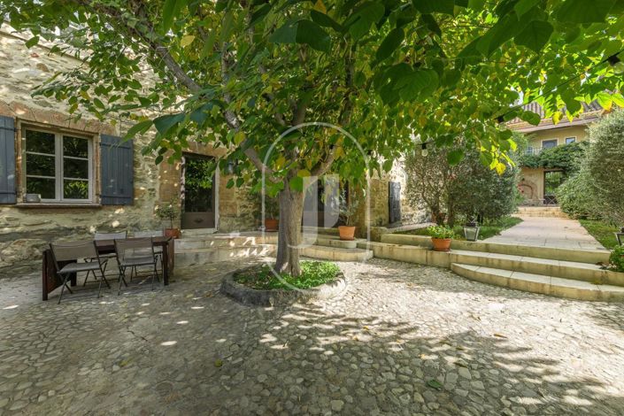 Image No.11-11 Bed House for sale