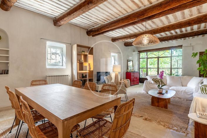 Image No.4-11 Bed House for sale