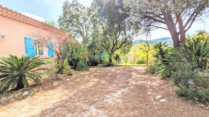 Image No.2-4 Bed House for sale