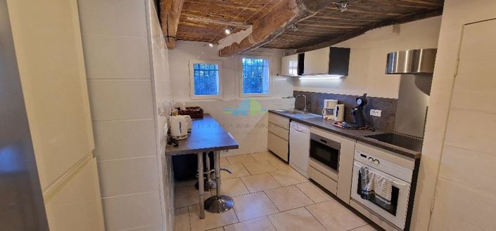 Image No.10-7 Bed House for sale